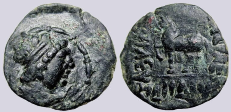 YüehChi / Kushans, AE drachm, Heliokles' imitation