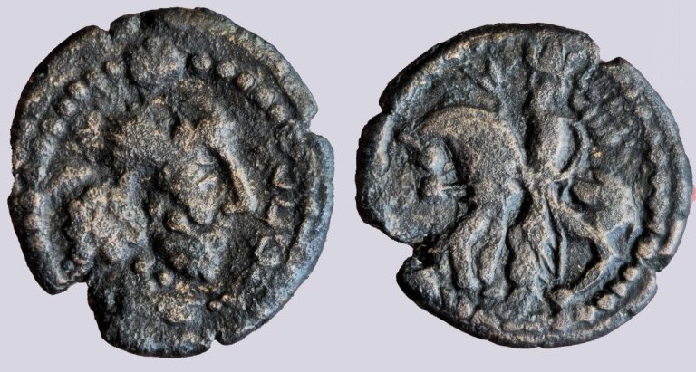 Kushano-Sasanians, AE drachm, Shapur I or Ardashir - Image 1