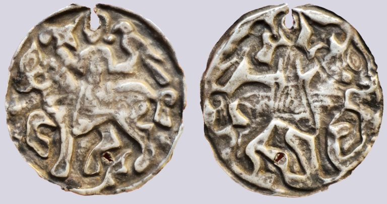 Islamic AR bracteate. Central Asian Horseman. 13th cent. AD - Image 1