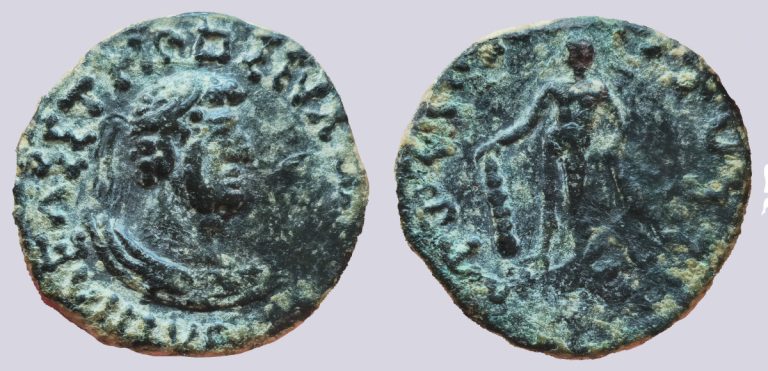 Kushans, AE tetradrachm, Kujula Kadphises - Image 1